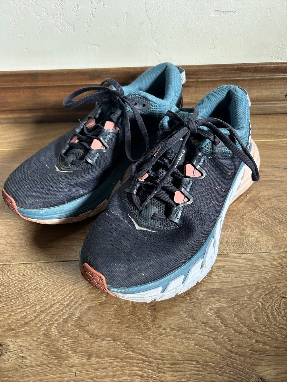 Hoka Women’s Gaviota 3 Running Shoes
